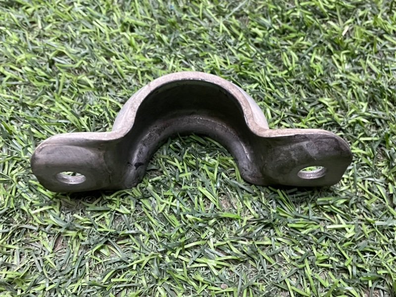 Кронштейн усилителя переднего бампера