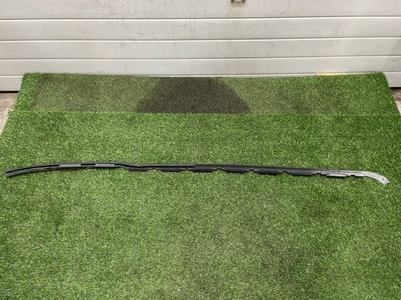 Молдинг крыши правый