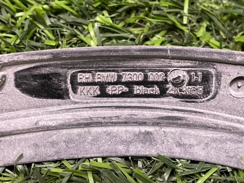 Молдинг крыши правый