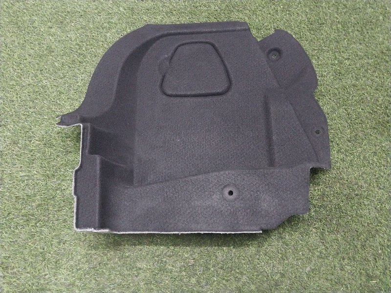 Обшивка багажника