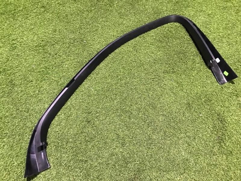 Накладка двери передней левой