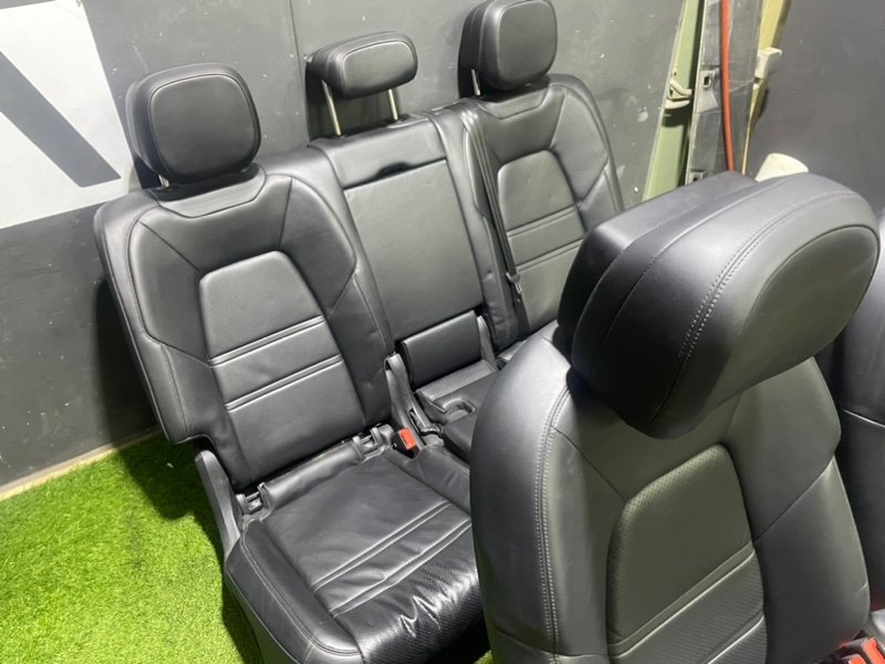 Сиденья комплект