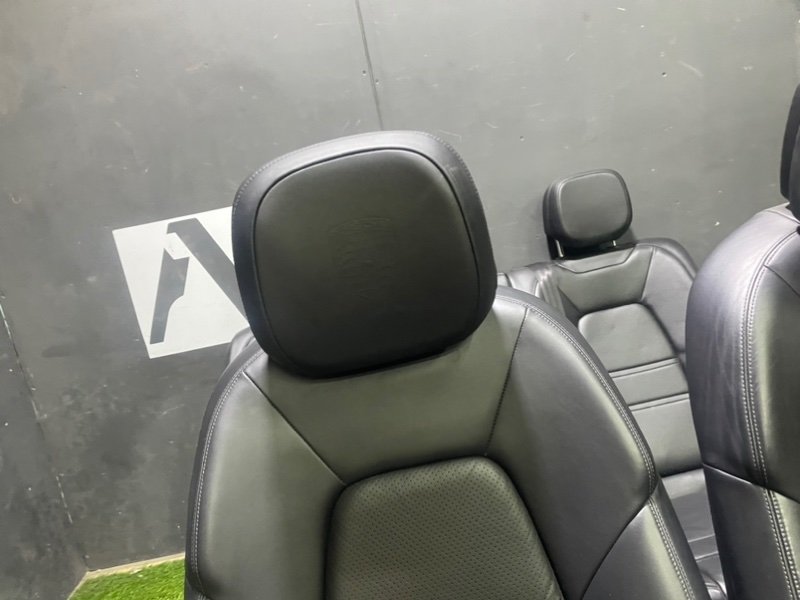 Сиденья комплект