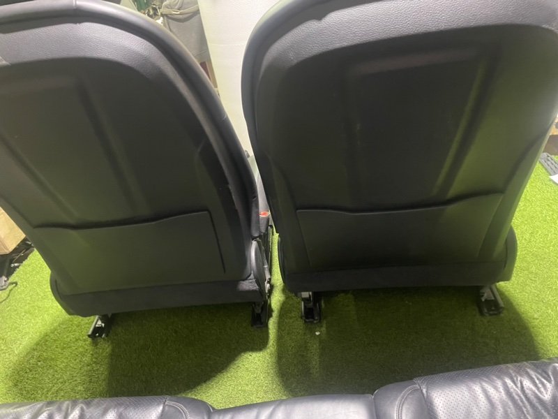 Сиденья комплект