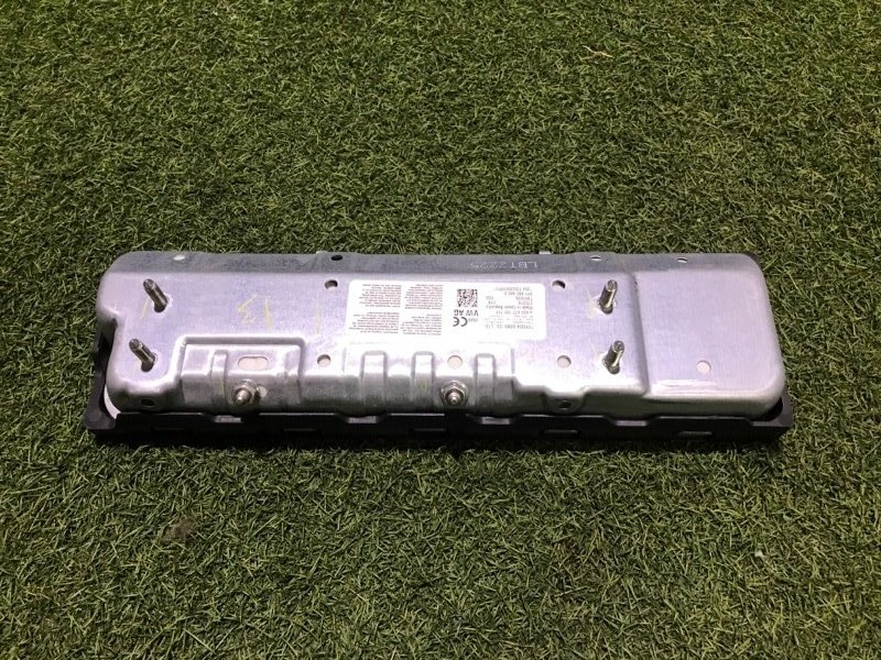 Подушка безопасности пассажирская (в торпедо)