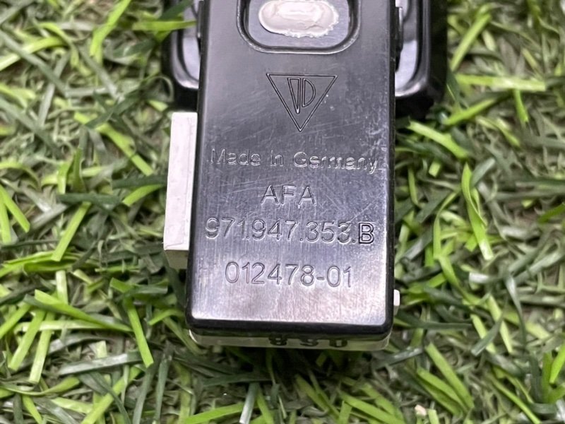 Плафон салонный