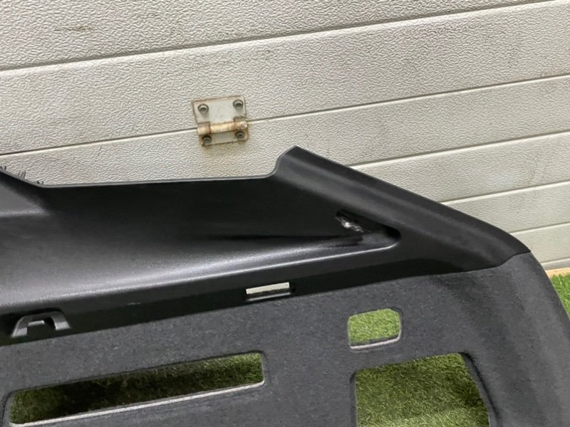 Обшивка багажника