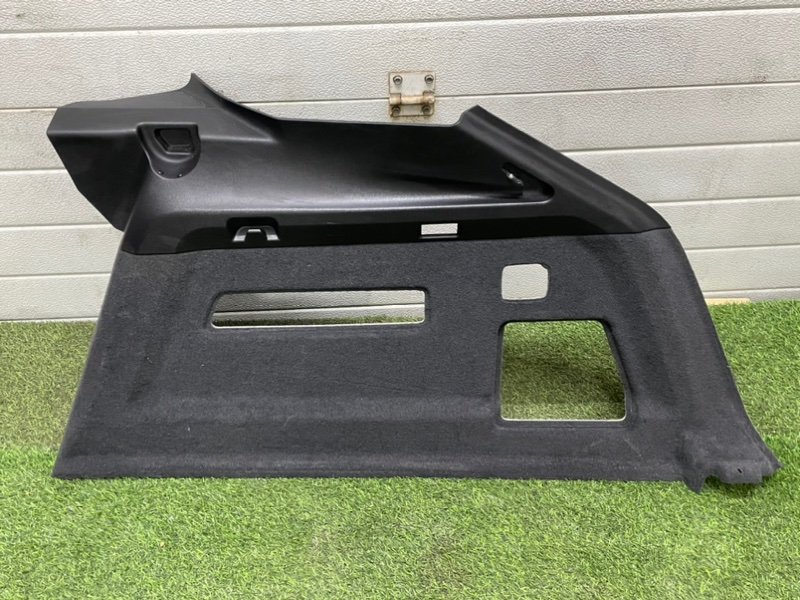 Обшивка багажника