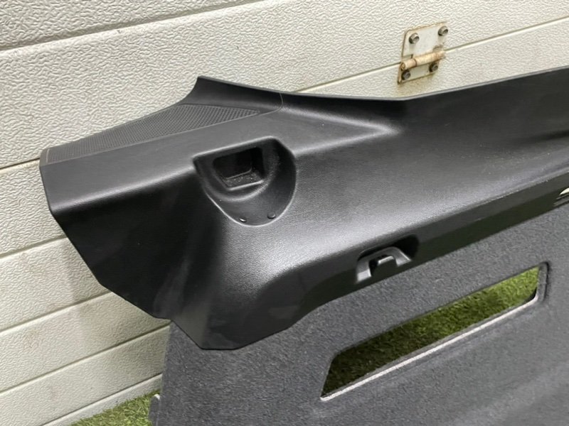 Обшивка багажника