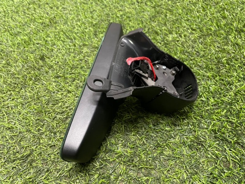 Зеркало заднего вида