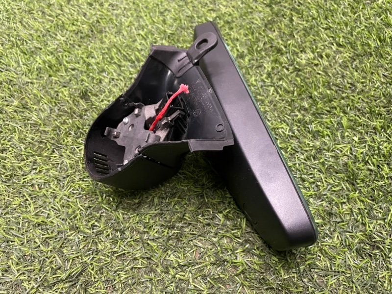 Зеркало заднего вида