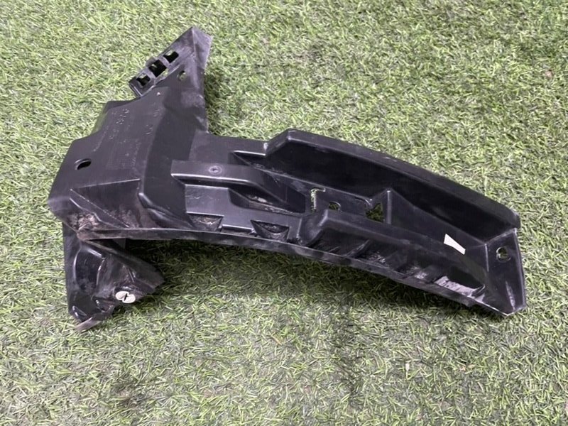 Кронштейн заднего бампера левый