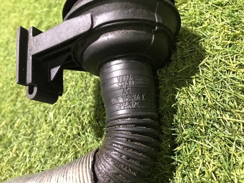 Маслозаливная горловина