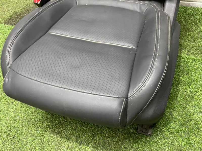 Сиденье салонное