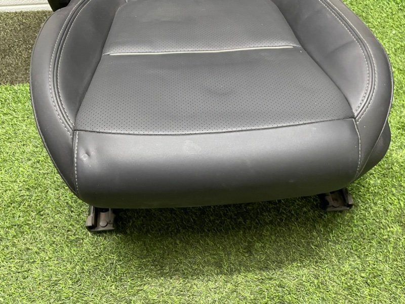 Сиденье салонное