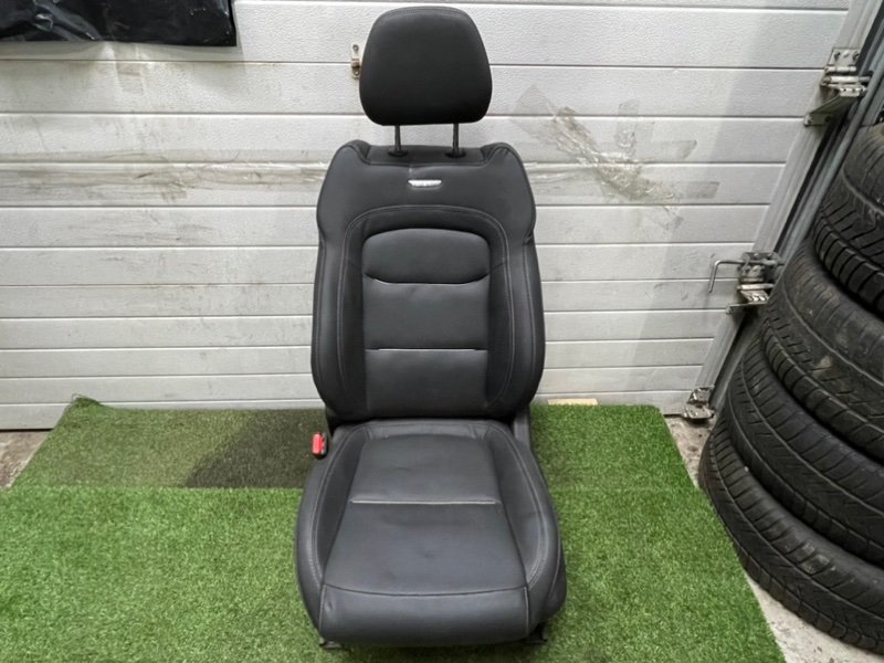 Сиденье салонное