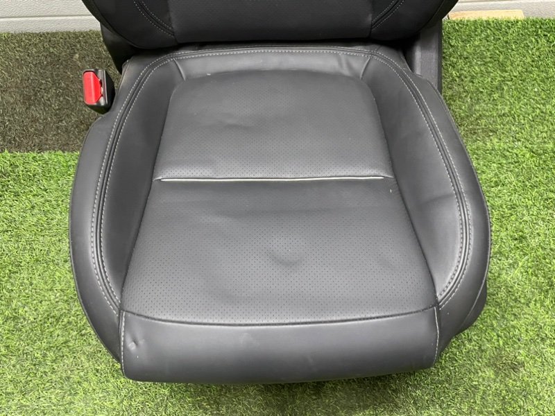 Сиденье салонное