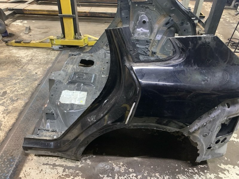 Кузовной элемент