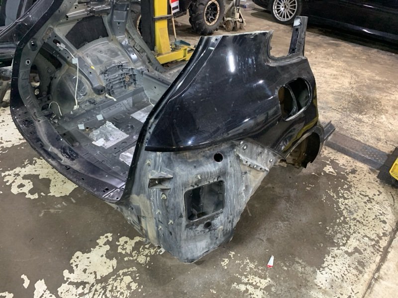 Кузовной элемент