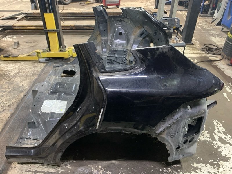 Кузовной элемент