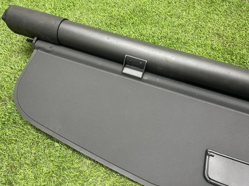 Шторка багажника