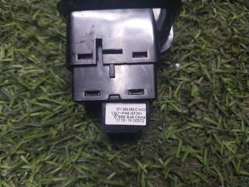 Кнопка стеклоподъемника