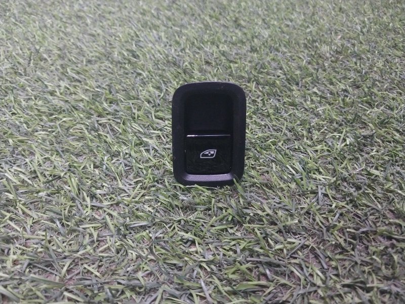 Кнопка стеклоподъемника