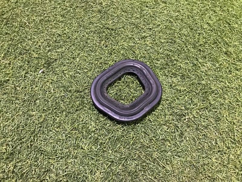 Уплотнит. кольцо радиатора отопителя