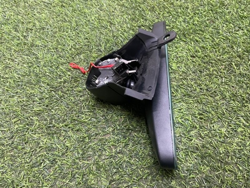 Зеркало заднего вида