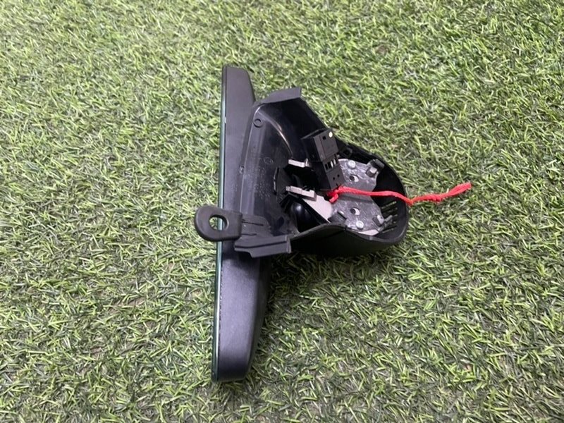 Зеркало заднего вида