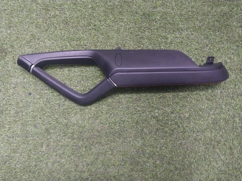 Подлокотник