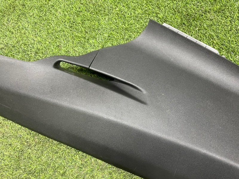 Обшивка багажника