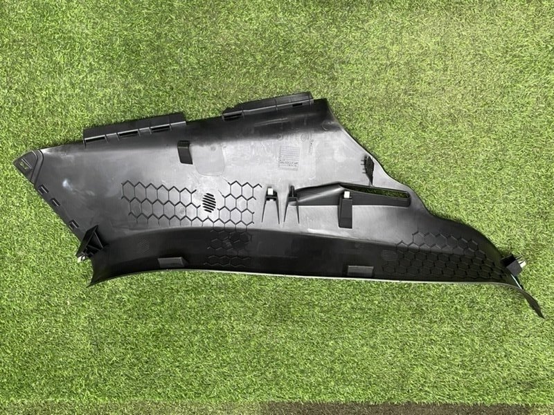 Обшивка багажника