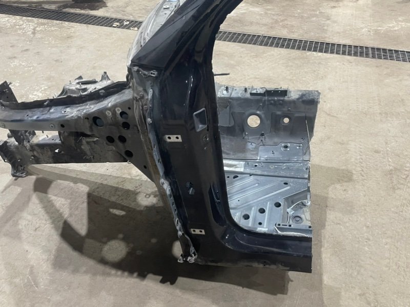 Кузовной элемент