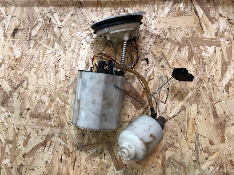 Насос топливный электрический