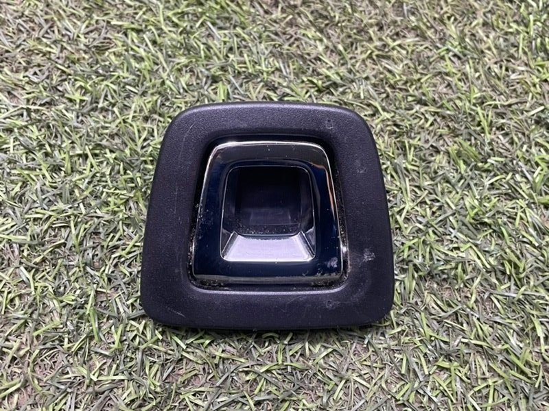 Кронштейн крепежный вспомогательный (разного назначения)