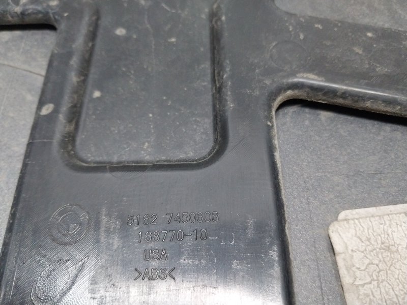 Спойлер переднего бампера