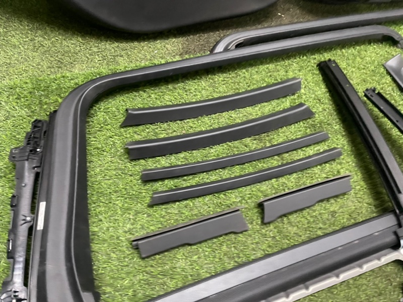 Шторка солнцезащитная