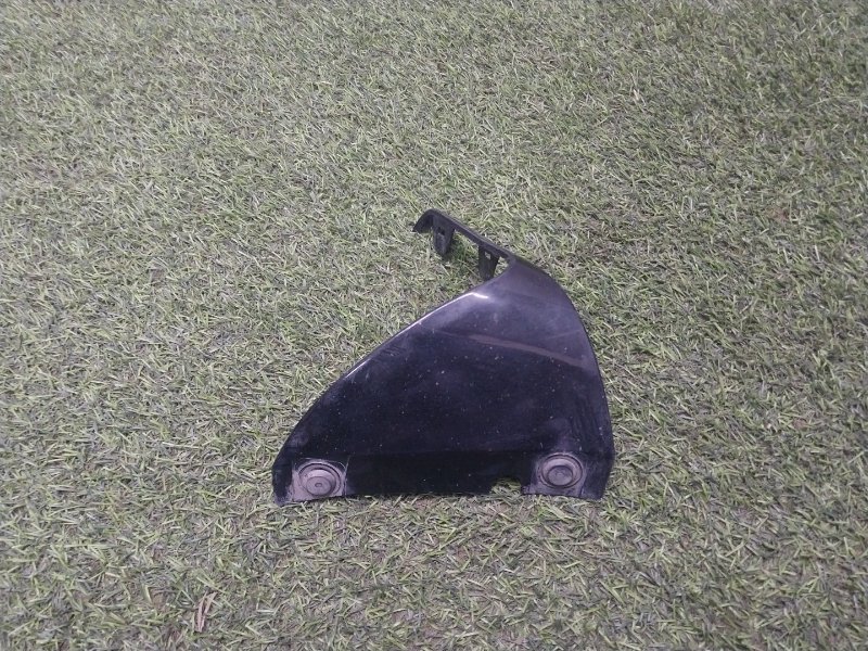 Накладка переднего бампера