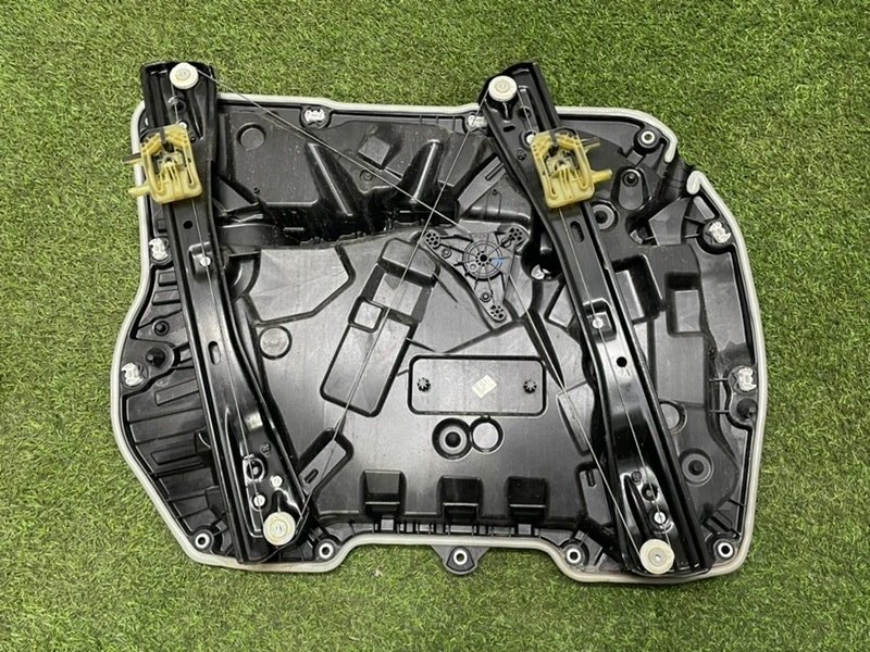 Стеклоподъемник электр. передний правый