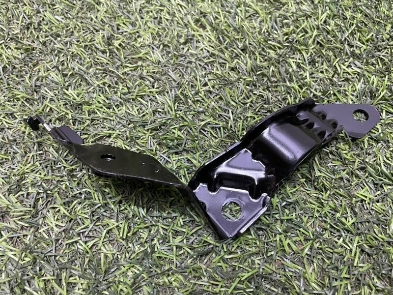 Кронштейн багажника