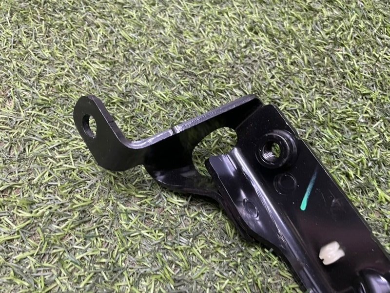 Ответная часть ремня безопасности