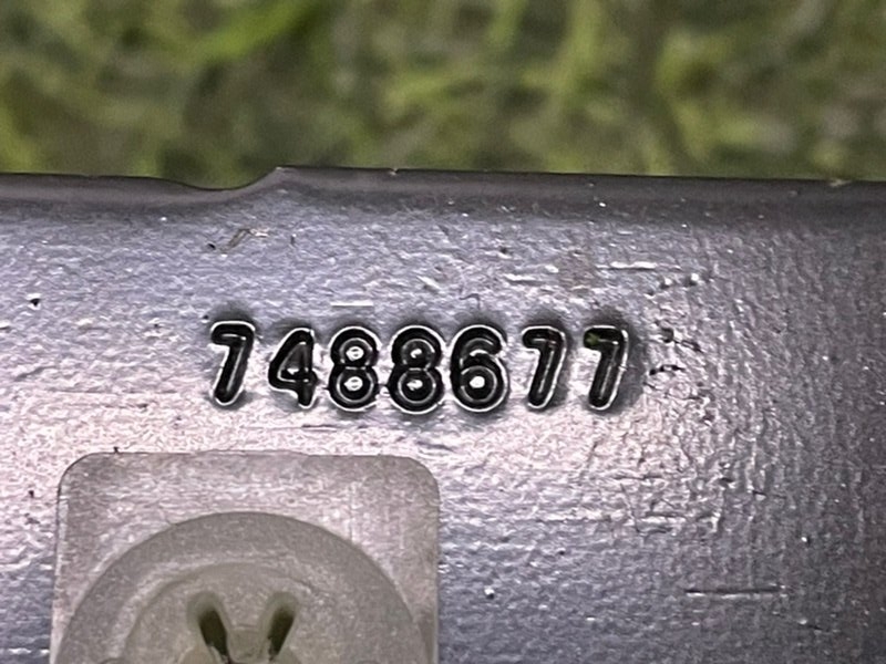 Ответная часть ремня безопасности