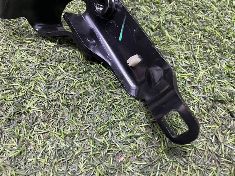 Ответная часть ремня безопасности