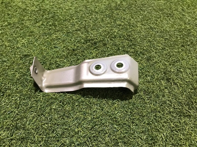 Кронштейн крепления крыла