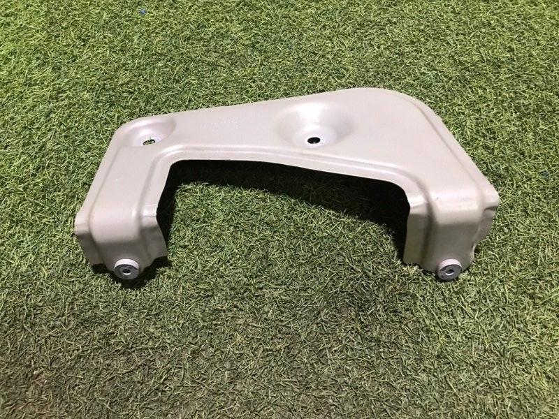 Кронштейн крепления крыла