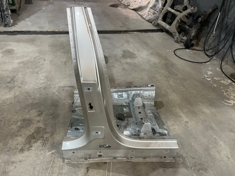 Кузовной элемент