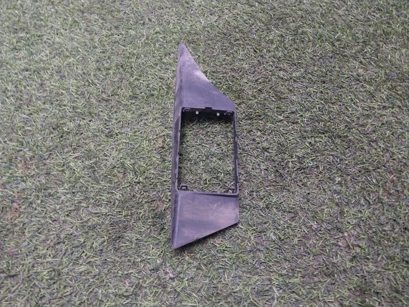 Кронштейн заднего бампера левый