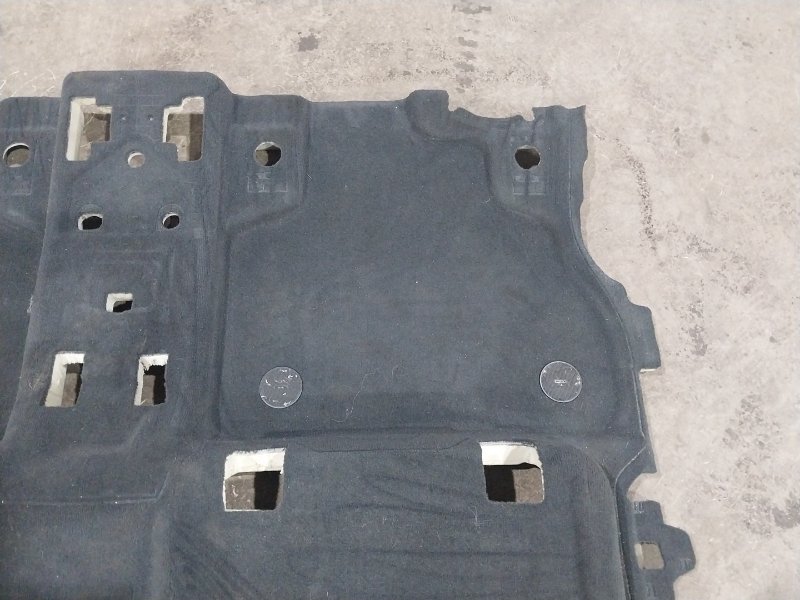 Покрытие напольное (ковролин)