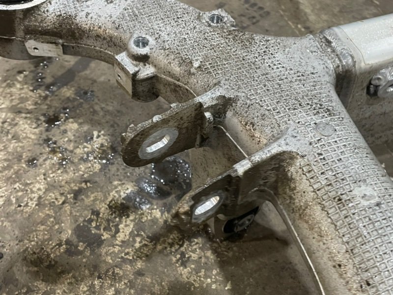 Балка задняя